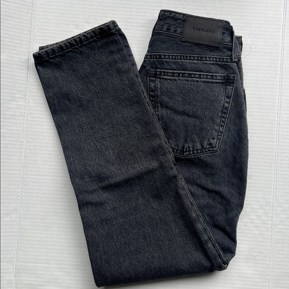 Everlane The Curvy 90s Cheeky Straight Jeans - Picture 12 of 14